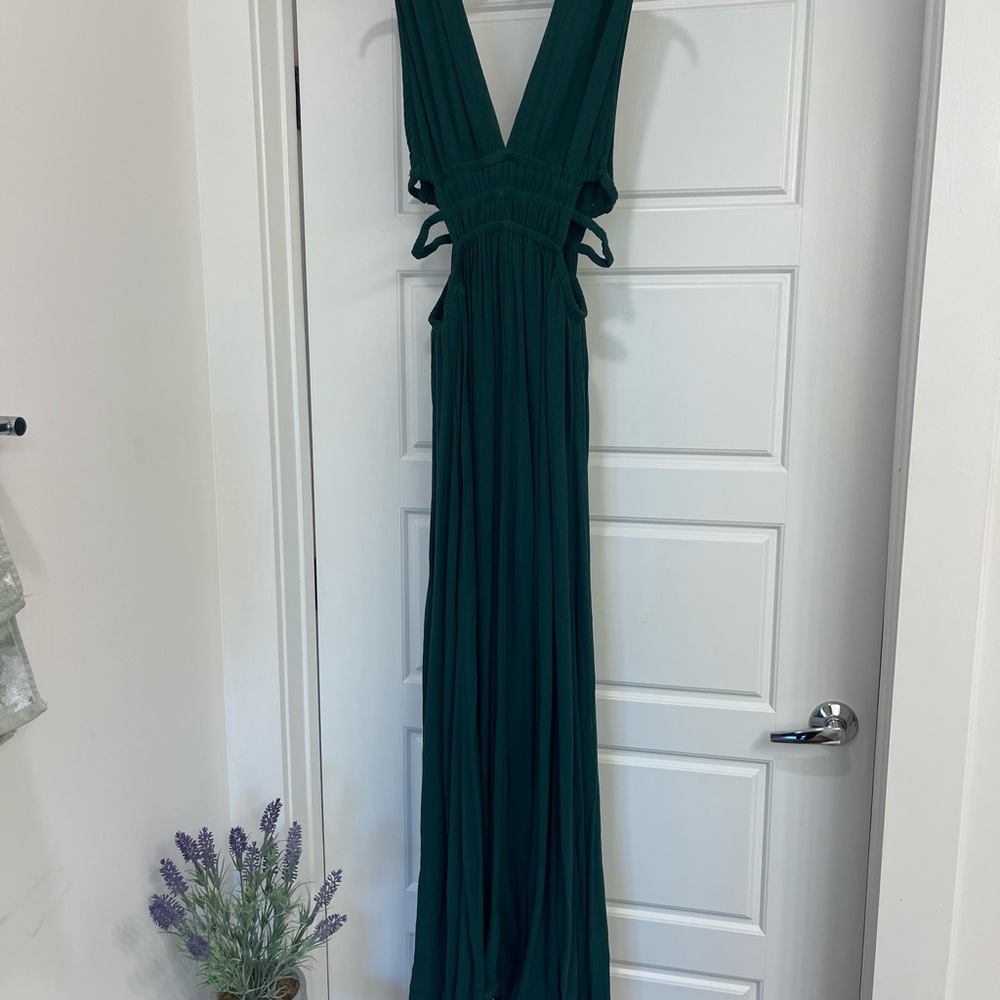 Elegant Green Maxi Dress